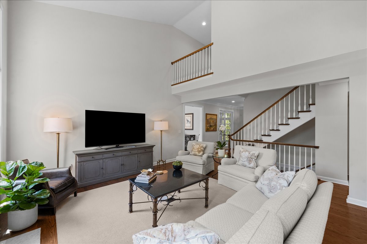 1471 Ammer Road Glenview, IL 60025 - Photo 7 of 31 Gallery Image 7