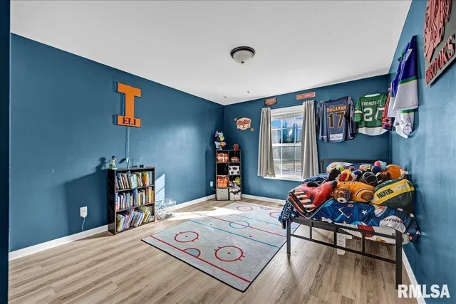 $379,000 | 1721 West Geneva Road, Peoria, IL 61615