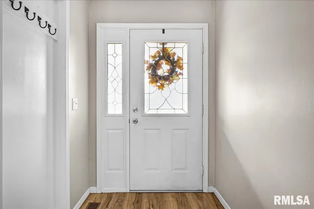 $379,000 | 1721 West Geneva Road, Peoria, IL 61615