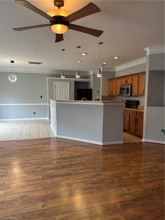 828 Jennifer Lane High Point, NC 27265 - Photo 7 of 21