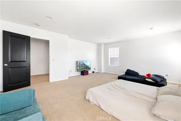 $574,999 | 43023 Artesia Court, Lancaster, CA 93535