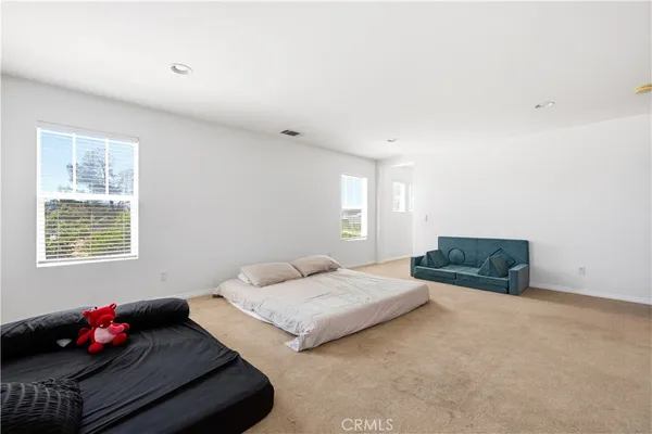 $574,999 | 43023 Artesia Court, Lancaster, CA 93535