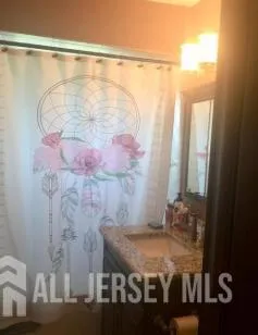 $515,000 | 16 Inverness Terrace, Fords, NJ 08863