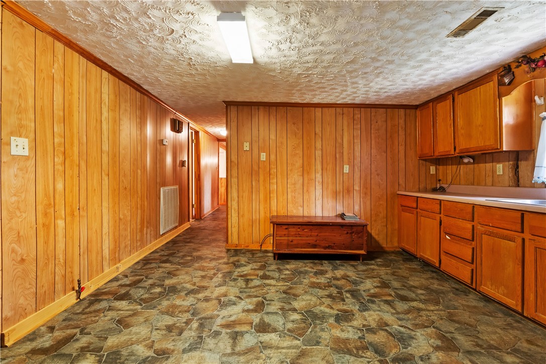 137 Latimer Road Anderson, SC 29626 - Photo 7 of 14 Gallery Image 7