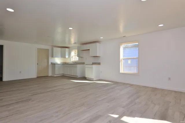 $168,000 | 204 West 8th Street, Jonesboro, IN 46938