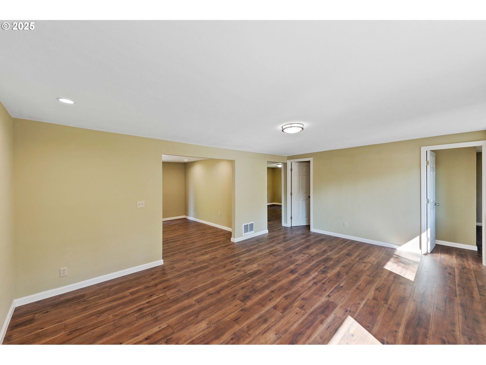 60422 Foxglove Road Coos Bay, OR 97420 - Photo 5 of 35