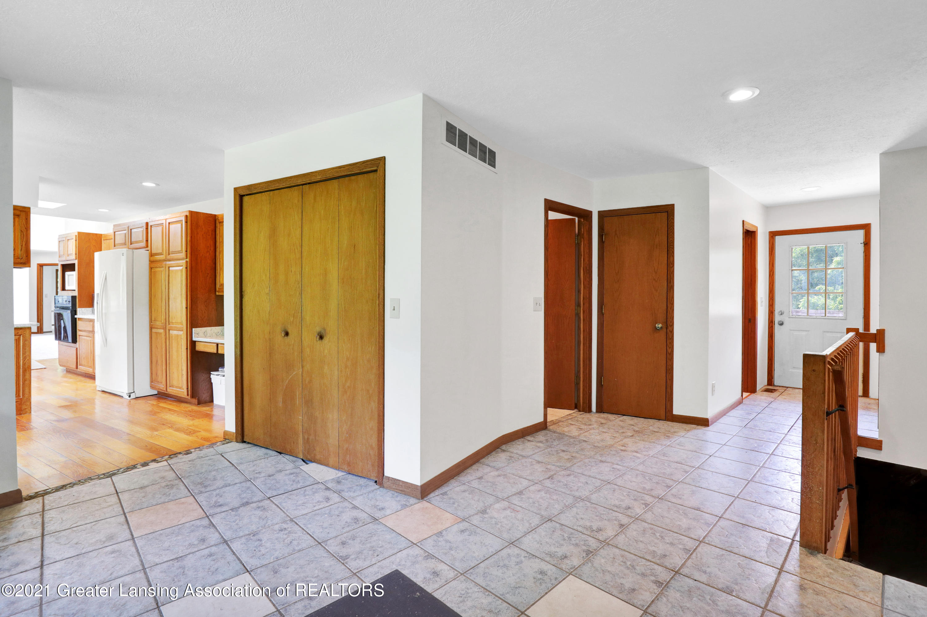 15150 South Jones Road Eagle, MI 48822 - Photo 31 of 68 9I3A0328
