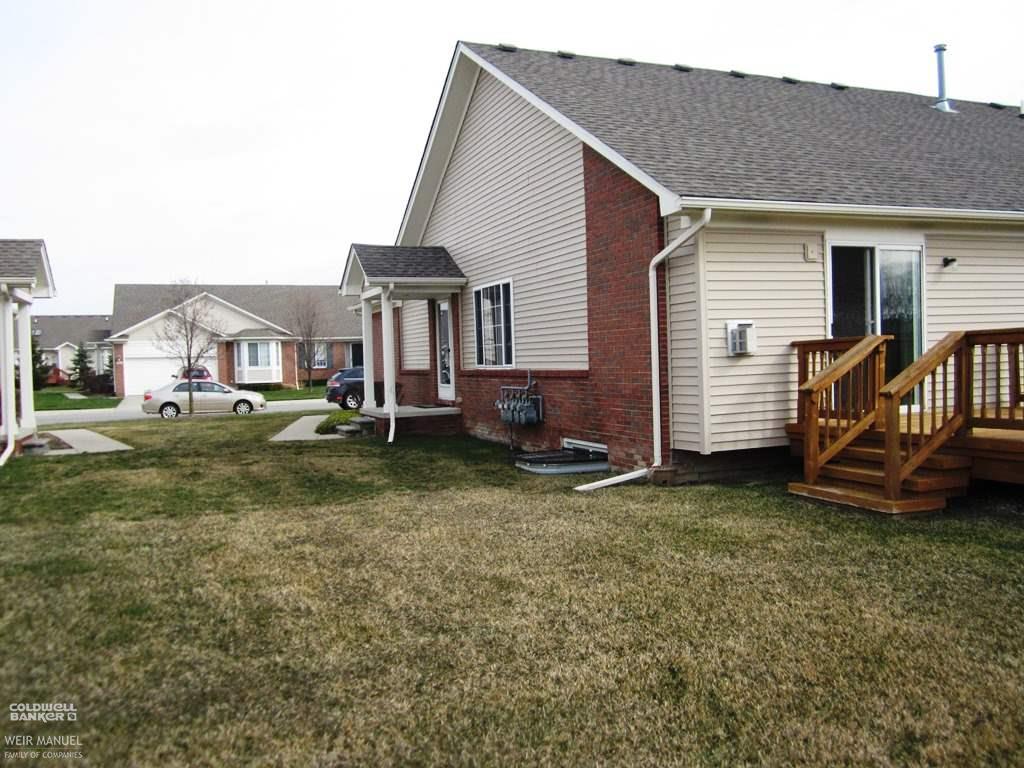 26042 Mariners Point New Baltimore, MI 48051 - Photo 31 of 34