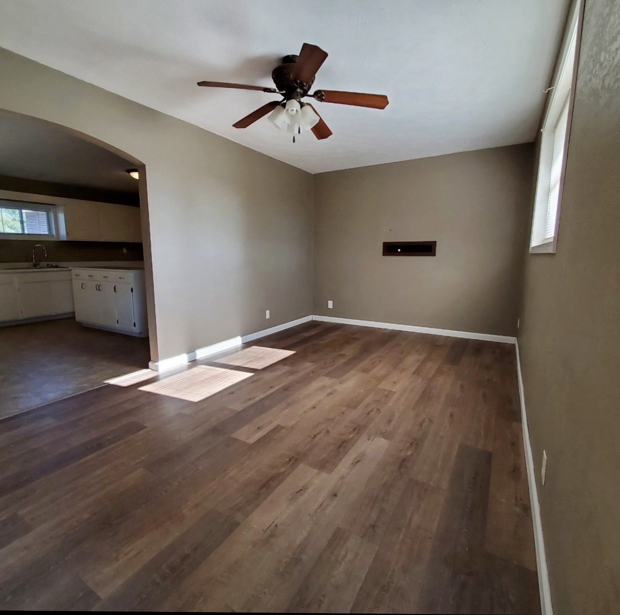 1818 State Street Washington, IN 47501 - Photo 2 of 10 Gallery Image 2