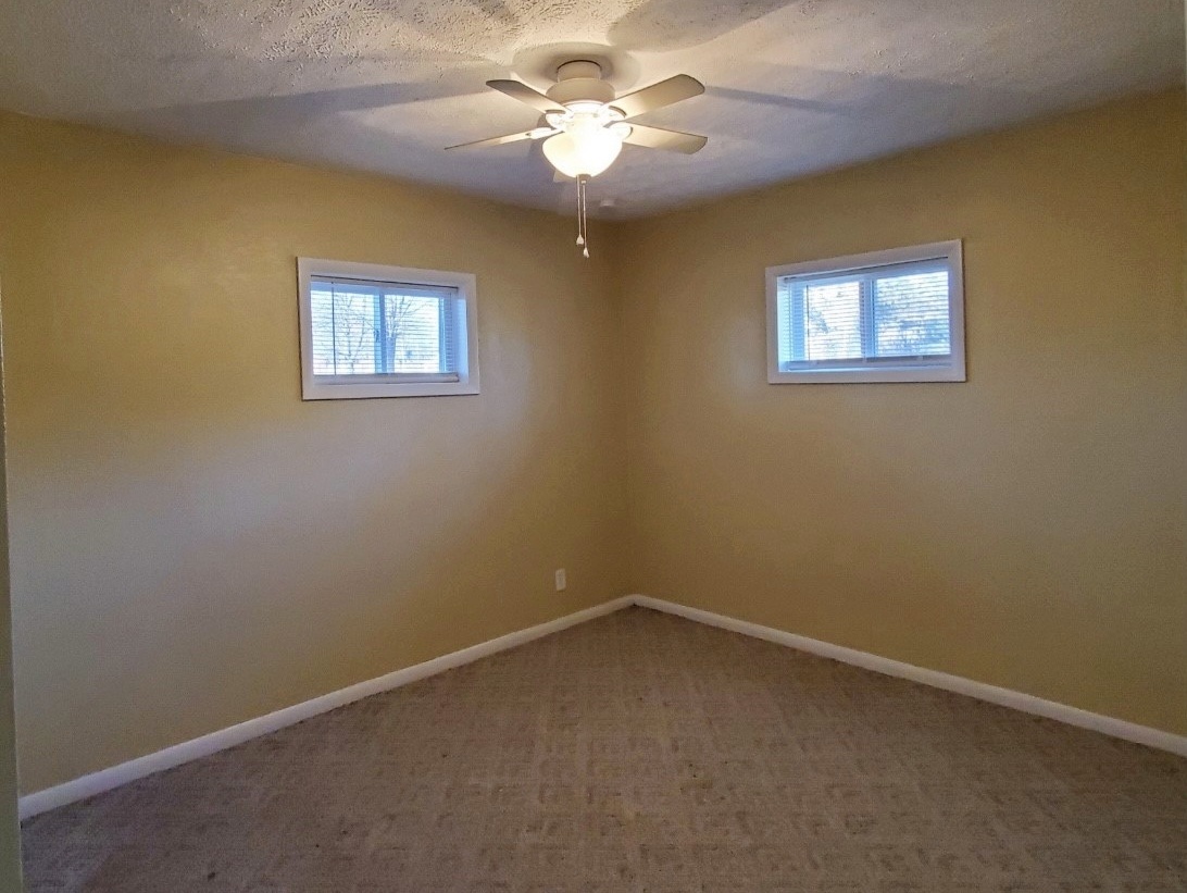 1818 State Street Washington, IN 47501 - Photo 7 of 10 Gallery Image 7