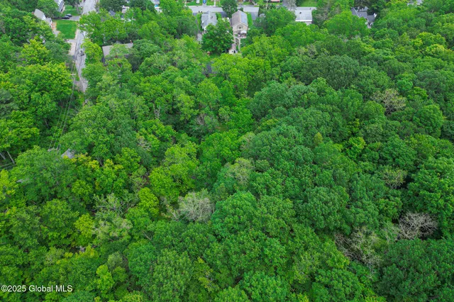 $179,900 | 102 Severson Avenue, Altamont, NY 12009