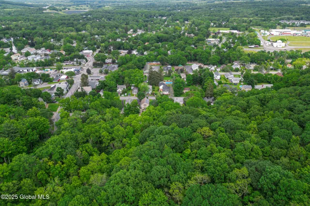 $179,900 | 102 Severson Avenue, Altamont, NY 12009