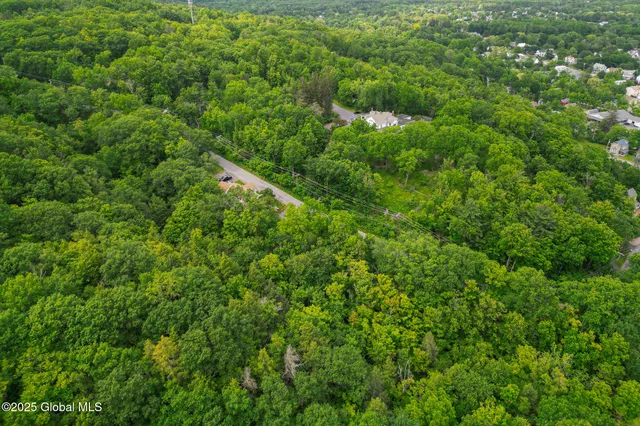 $179,900 | 102 Severson Avenue, Altamont, NY 12009