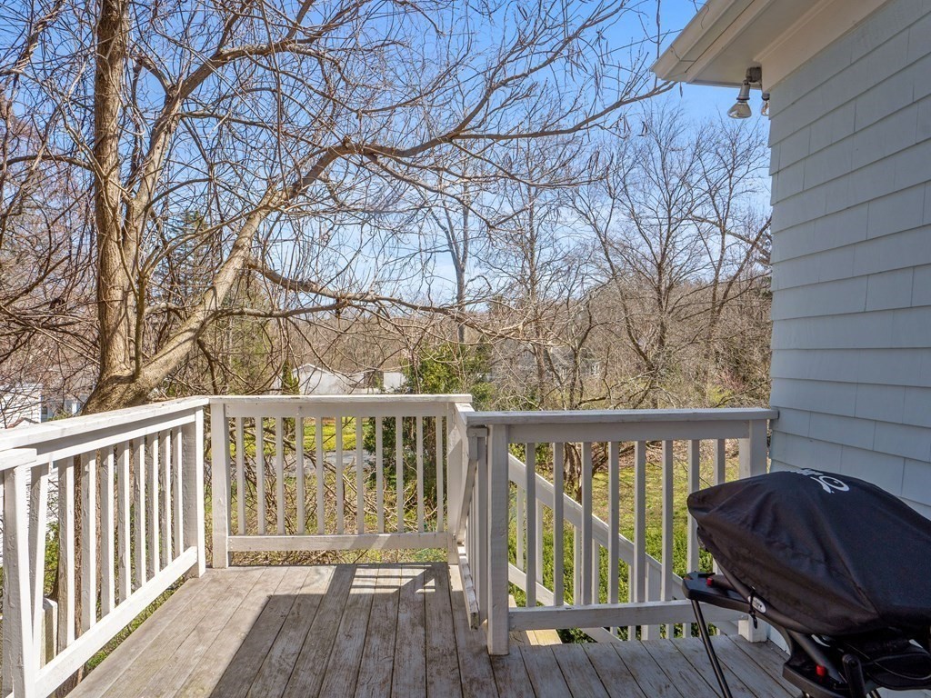 85 Glen Cross Road Wellesley, MA 02481 - Photo 28 of 37