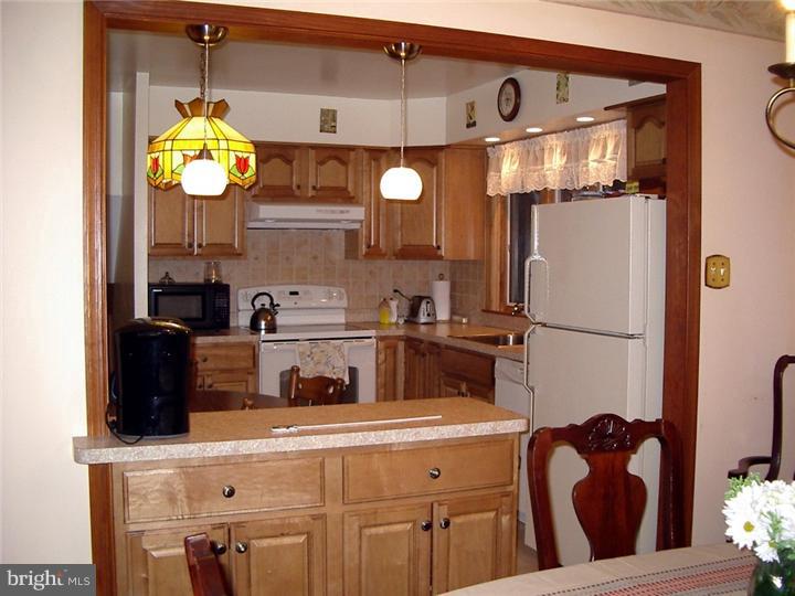 144 Harding Road Southampton, PA 18966 - Photo 14 of 25 Gallery Image 14