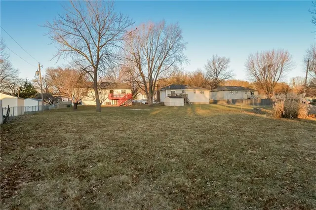 $2,145 | 3025 South 14th Street, Leavenworth, KS 66048