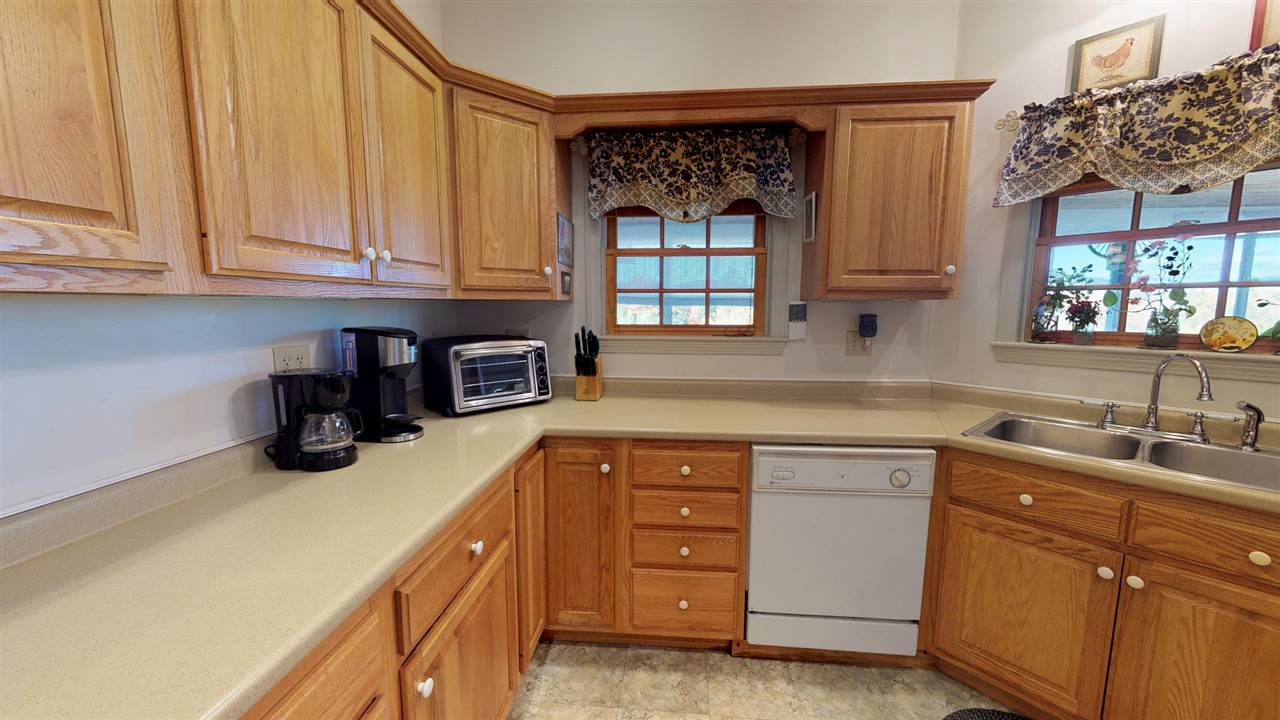 228 Tasker Hill Road Conway, NH 03818 - Photo 22 of 38