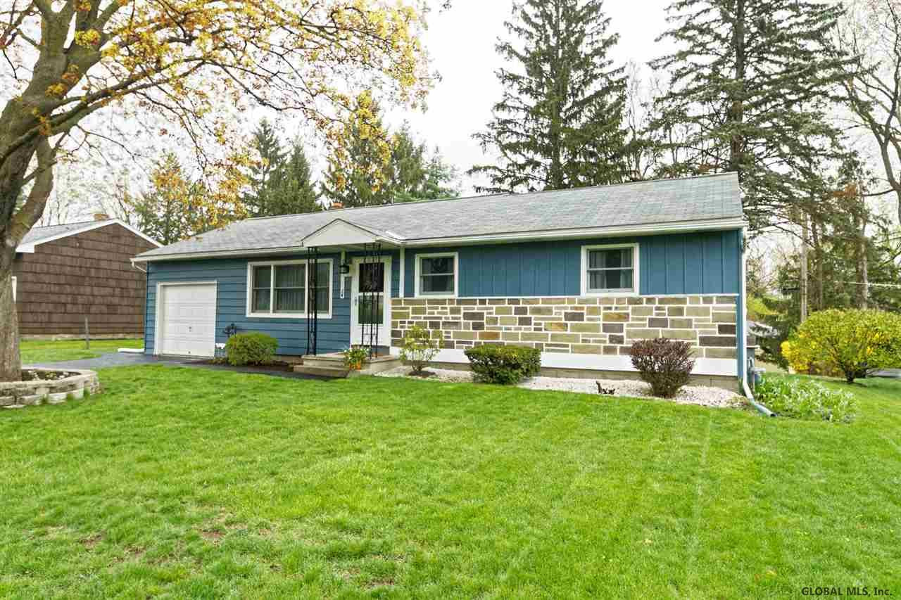 14 Starlight Road Colonie, NY 12110 - Photo 2 of 37 Photo 2
