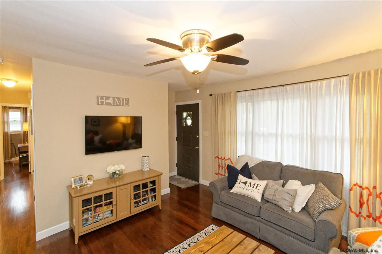 14 Starlight Road Colonie, NY 12110 - Photo 7 of 37 Photo 7