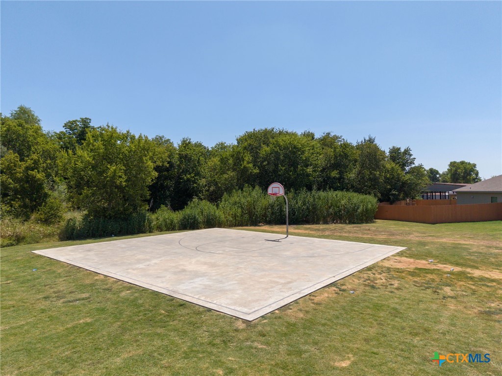 2208 Stoneham Temple, TX 76504 - Photo 23 of 24 basket ball court