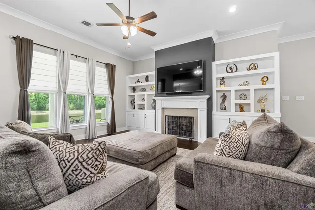 $383,000 | 9630 South Creek Drive, Denham Springs, LA 70726