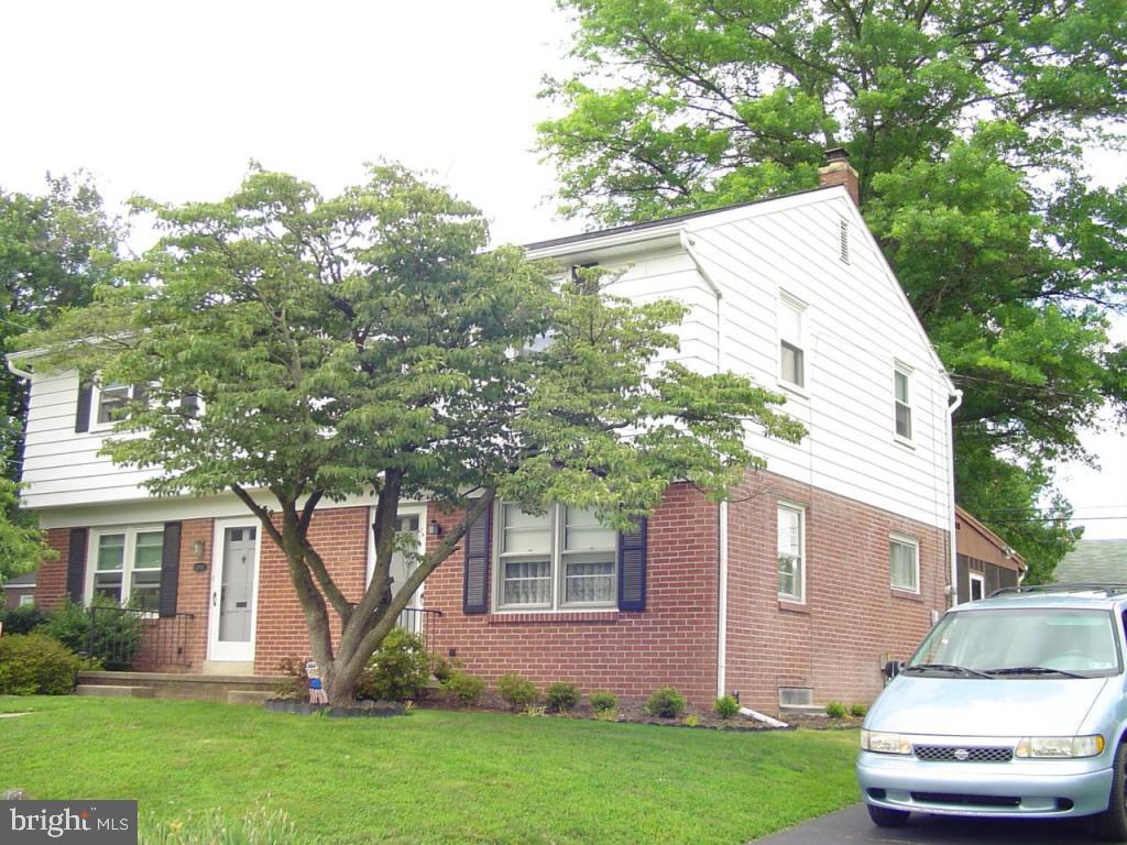 1795 Hemlock Road Lancaster, PA 17603 - Photo 1 of 21 Gallery Image 1