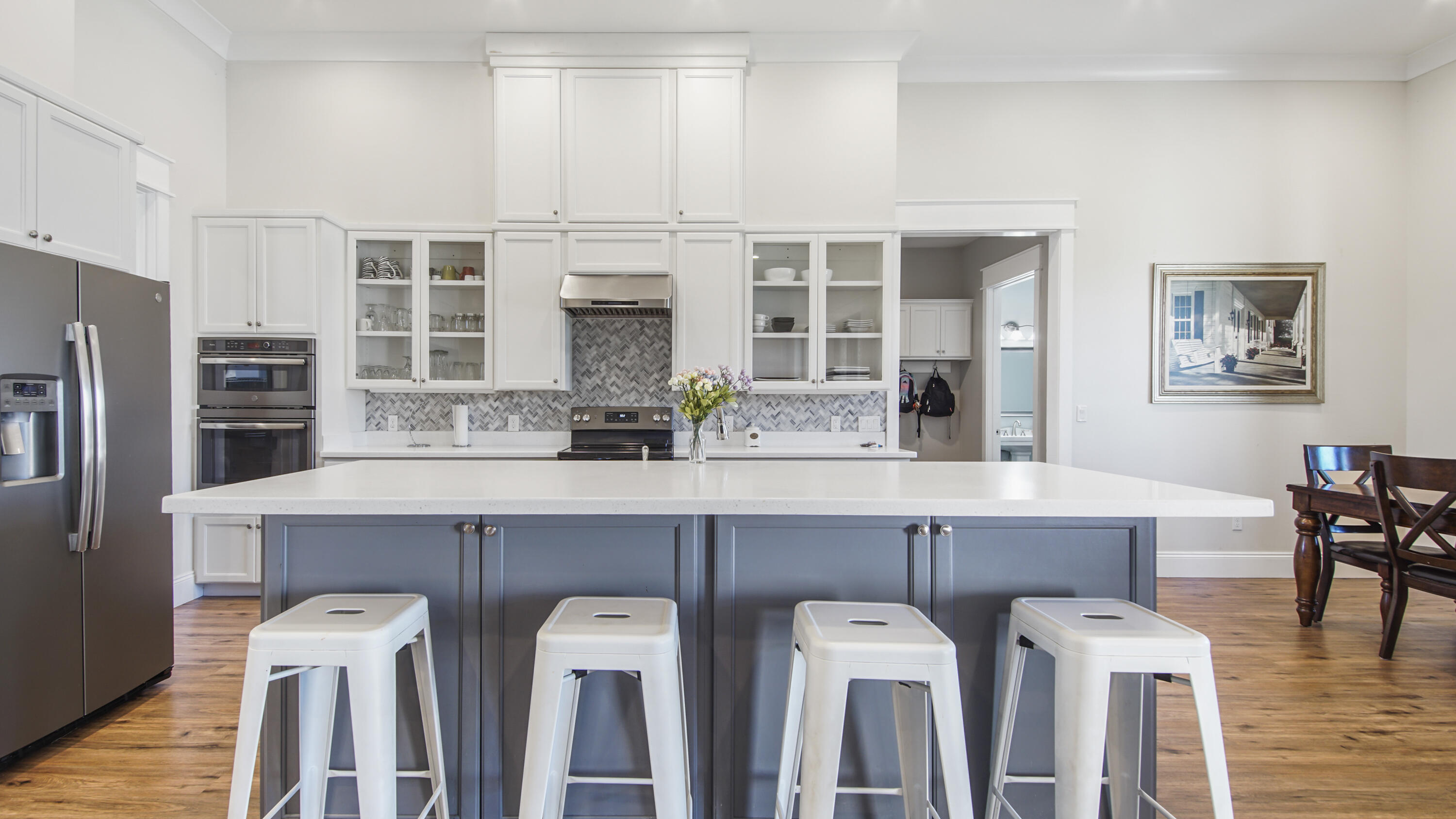 2750 Edwards Road Southport, FL 32409 - Photo 25 of 60 a view of dining table chairs and refrigerator