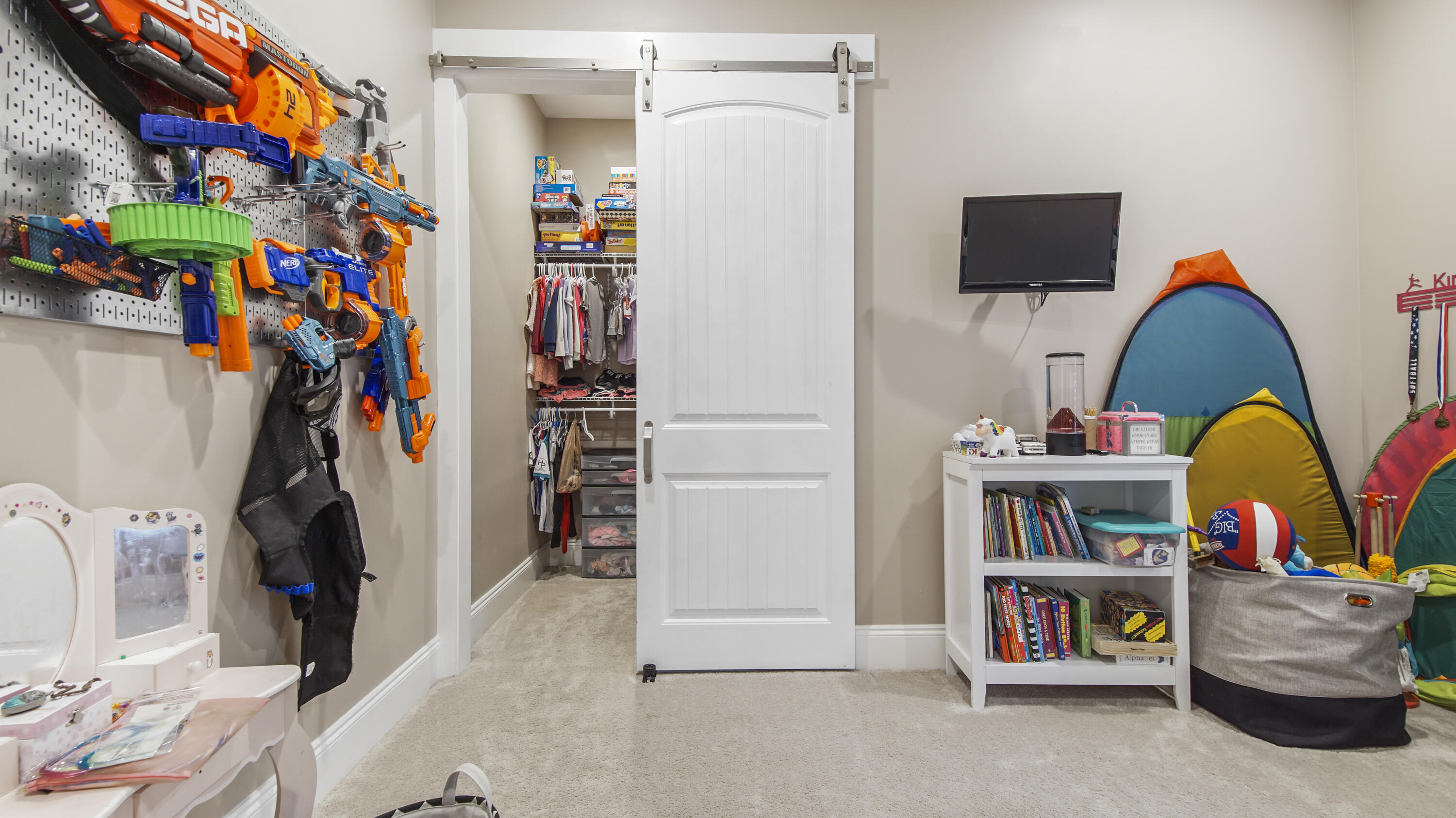 2750 Edwards Road Southport, FL 32409 - Photo 49 of 60 a view of store