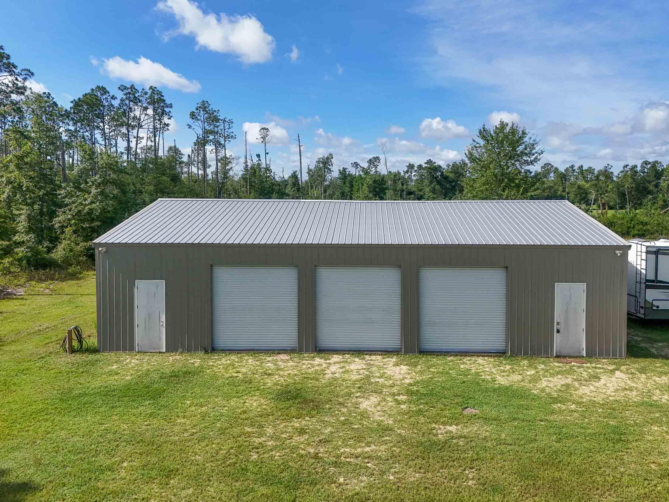 2750 Edwards Road Southport, FL 32409 - Photo 7 of 60 a view of a backyard