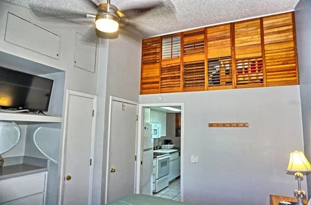 $129,900 | 1881 Mazo Manor Road, Unit I6, Lutz, FL 33558