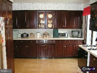 801 West County Line Road Hatboro, PA 19040 - Photo 4 of 6