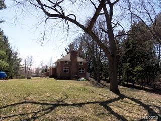 Tree-lined property