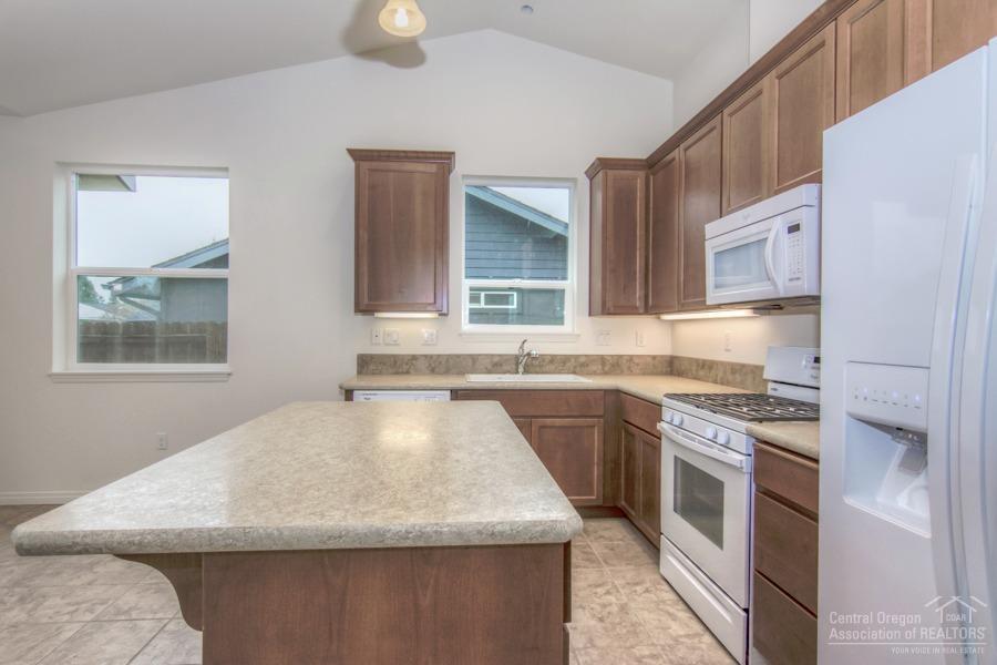 2551 Southwest Fissure Loop Redmond, OR 97756 - Photo 4 of 13 Additional Photo