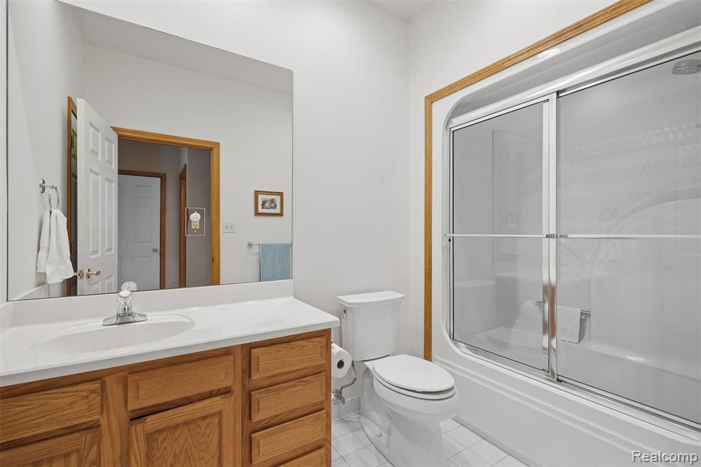 9210 Newburgh Road Livonia, MI 48150 - Photo 16 of 27