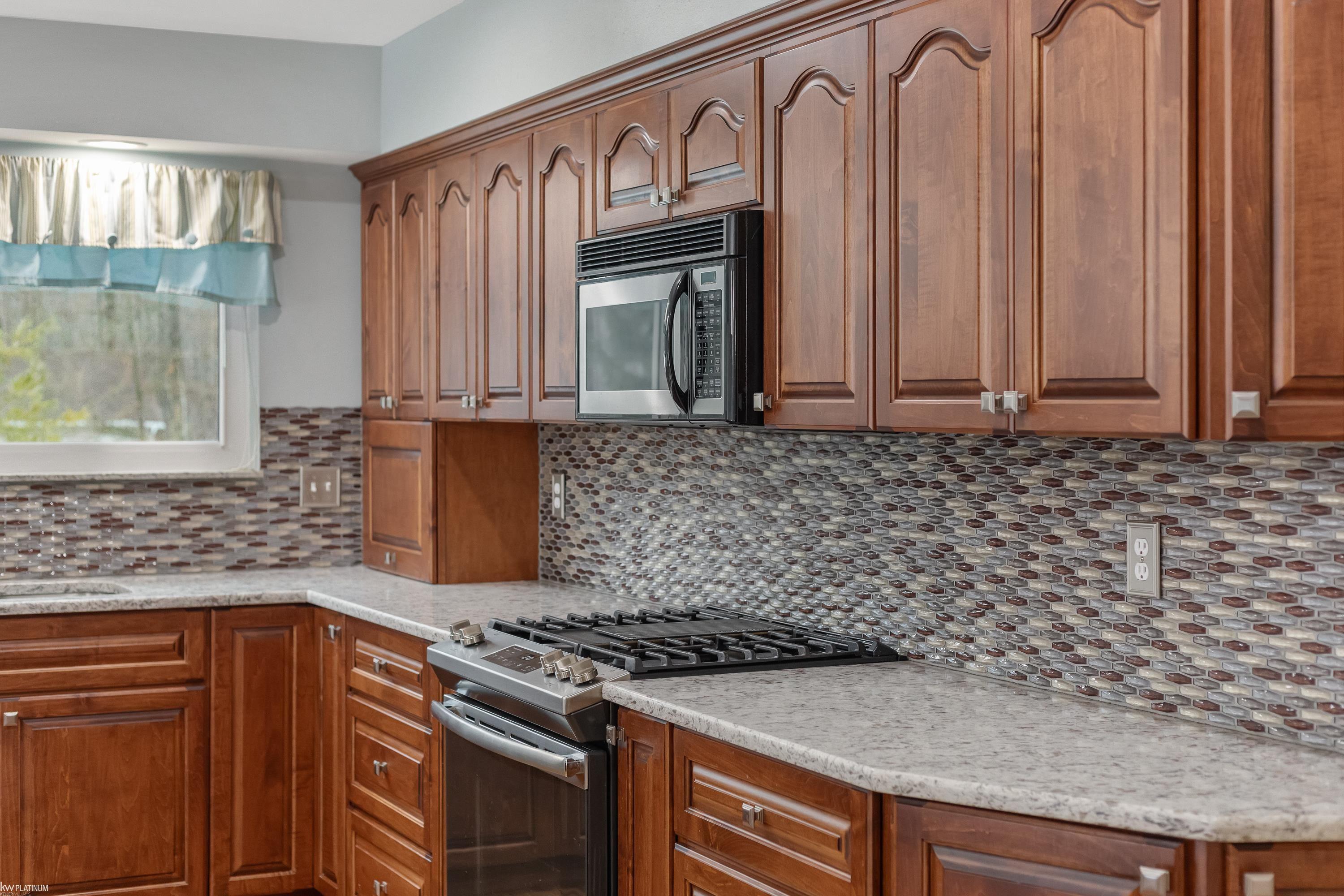 17700 Irwin Road Armada, MI 48005 - Photo 22 of 80 50197147-0fb491cd-51e6-4680-9597-799f1805e3bb.JPG