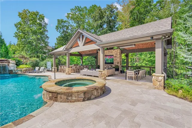 $2,275,000 | 1580 Bramble Bush Way, Suwanee, GA 30024