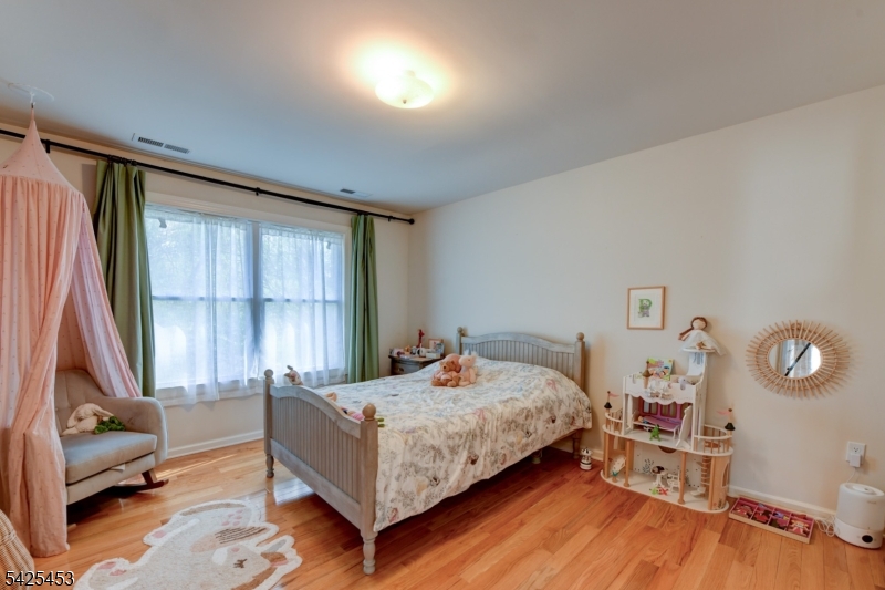26 Pine Lane Springfield, NJ 07081 - Photo 16 of 20