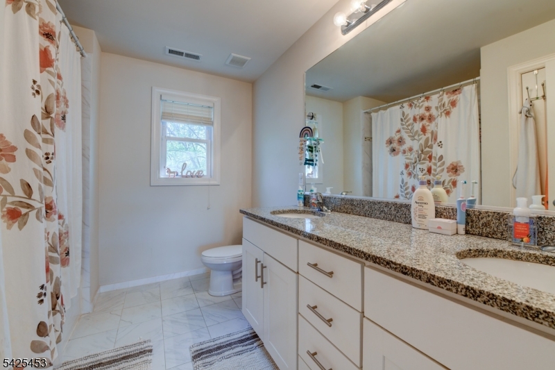 26 Pine Lane Springfield, NJ 07081 - Photo 18 of 20