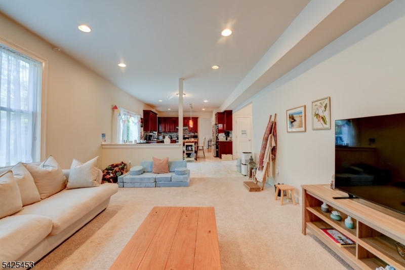 26 Pine Lane Springfield, NJ 07081 - Photo 7 of 20