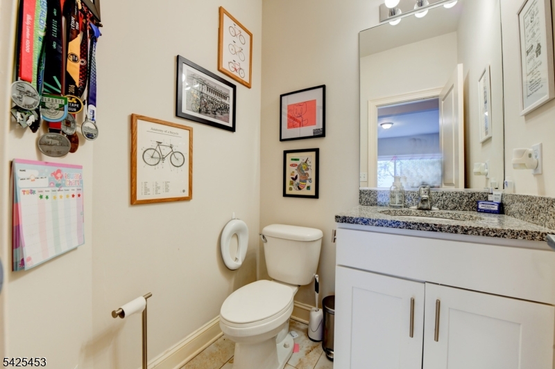 26 Pine Lane Springfield, NJ 07081 - Photo 10 of 20