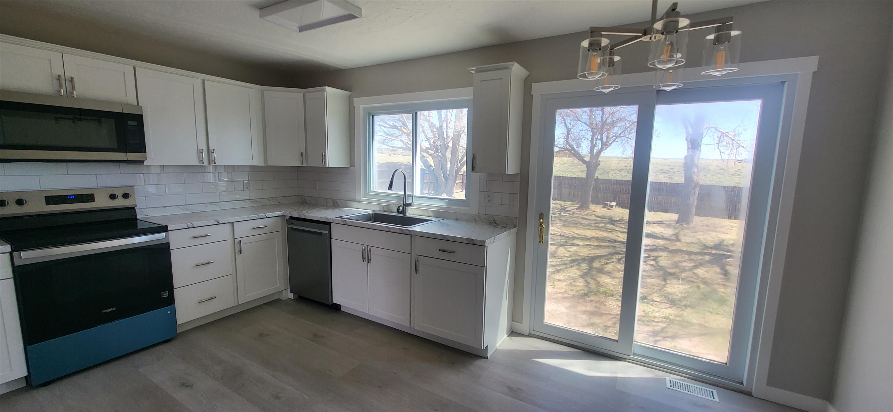 2505 Inverness Boulevard Rawlins, WY 82301 - Photo 6 of 37