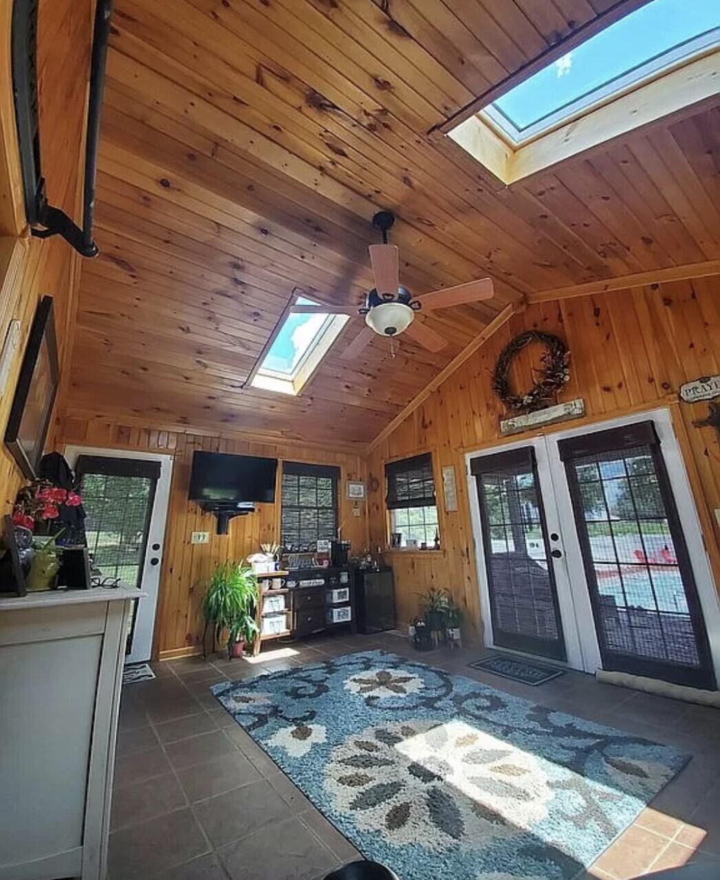 144 Huntland Road Jonesborough, TN 37659 - Photo 9 of 31 Sunroom 2
