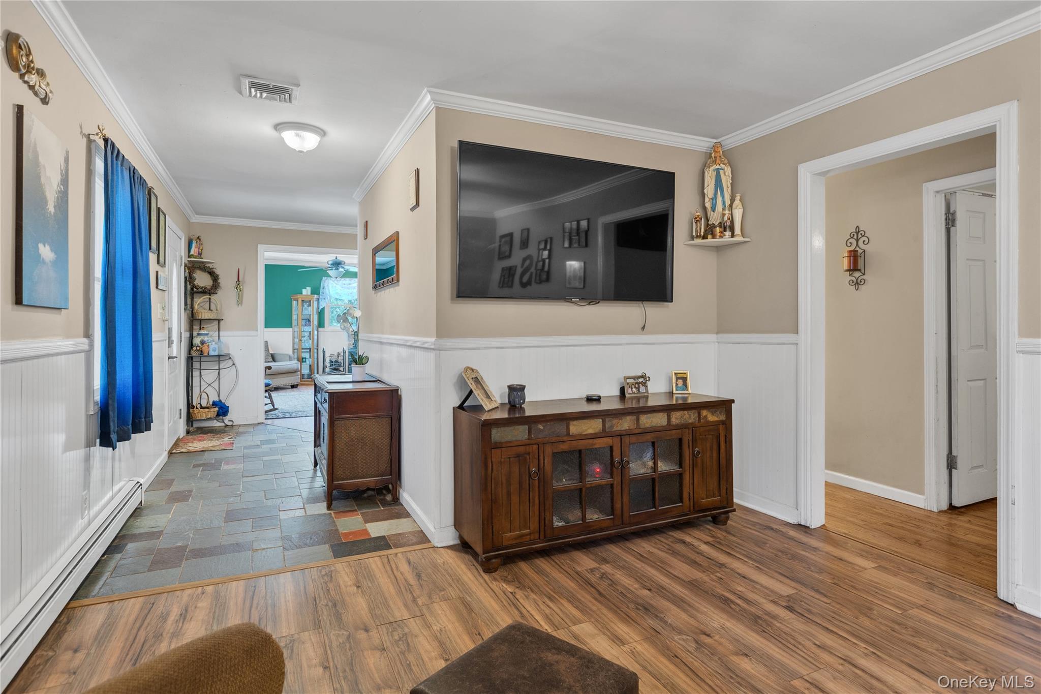 6 Giant Oak Road Ridge, NY 11961 - Photo 12 of 22 Den