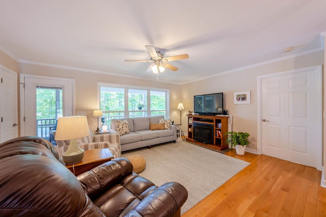 632 Pointe Mayo Drive Roxboro, NC 27574 - Photo 14 of 52 Living room