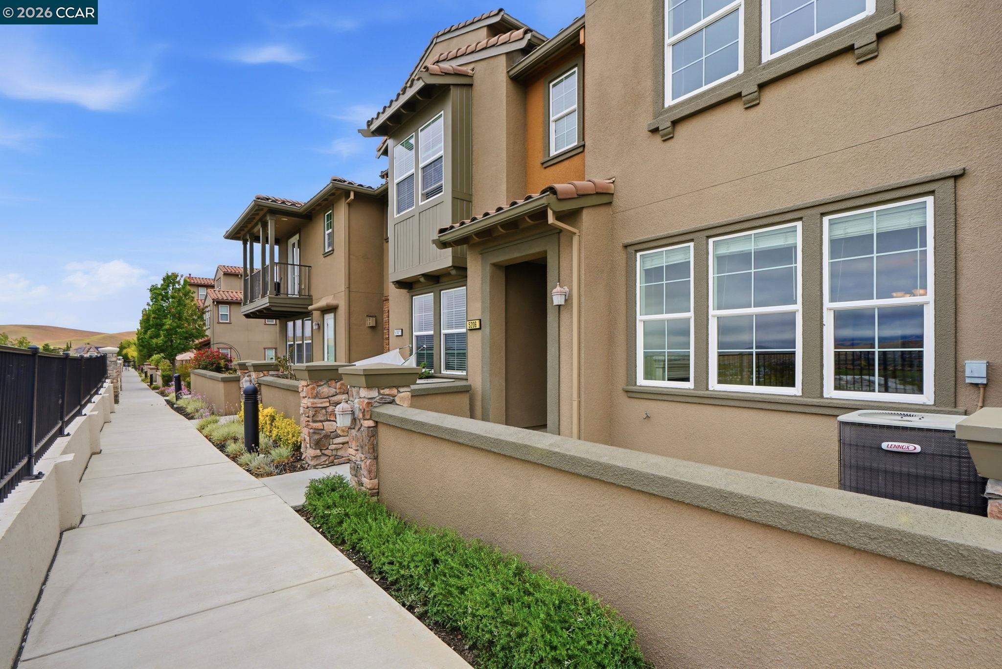 5206 Fioli Loop San Ramon, CA 94582 - Photo 11 of 39