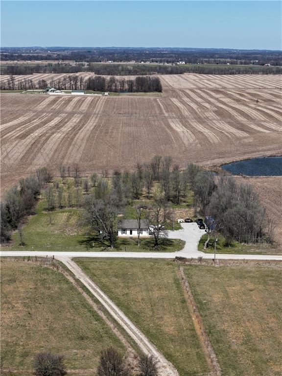 690 Northeast County Rd Road Archie, MO 64725 - Photo 5 of 35