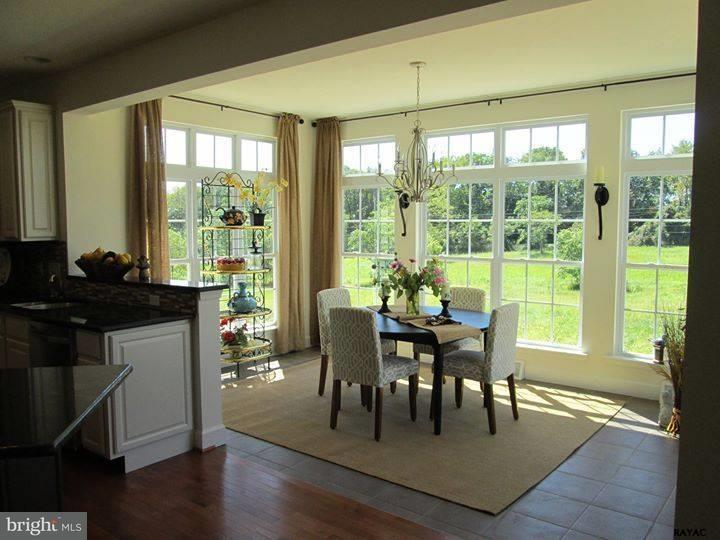 148 Fawn Hill Road, Unit 19 Hanover, PA 17331 - Photo 3 of 10 Gallery Image 3