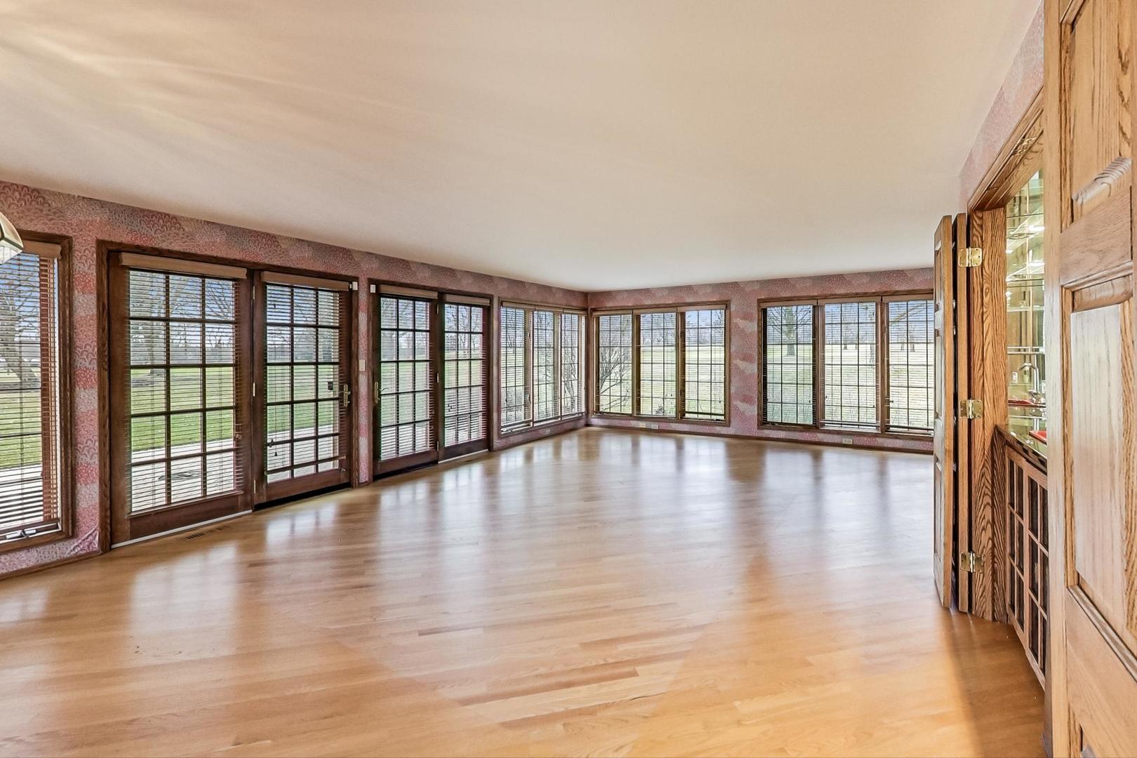 1545 Withorn Lane Inverness, IL 60067 - Photo 14 of 61 Gallery Image 14