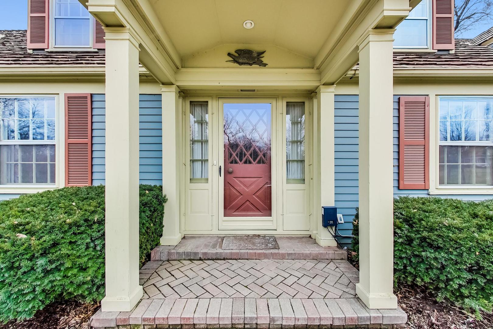 1545 Withorn Lane Inverness, IL 60067 - Photo 4 of 61 Gallery Image 4