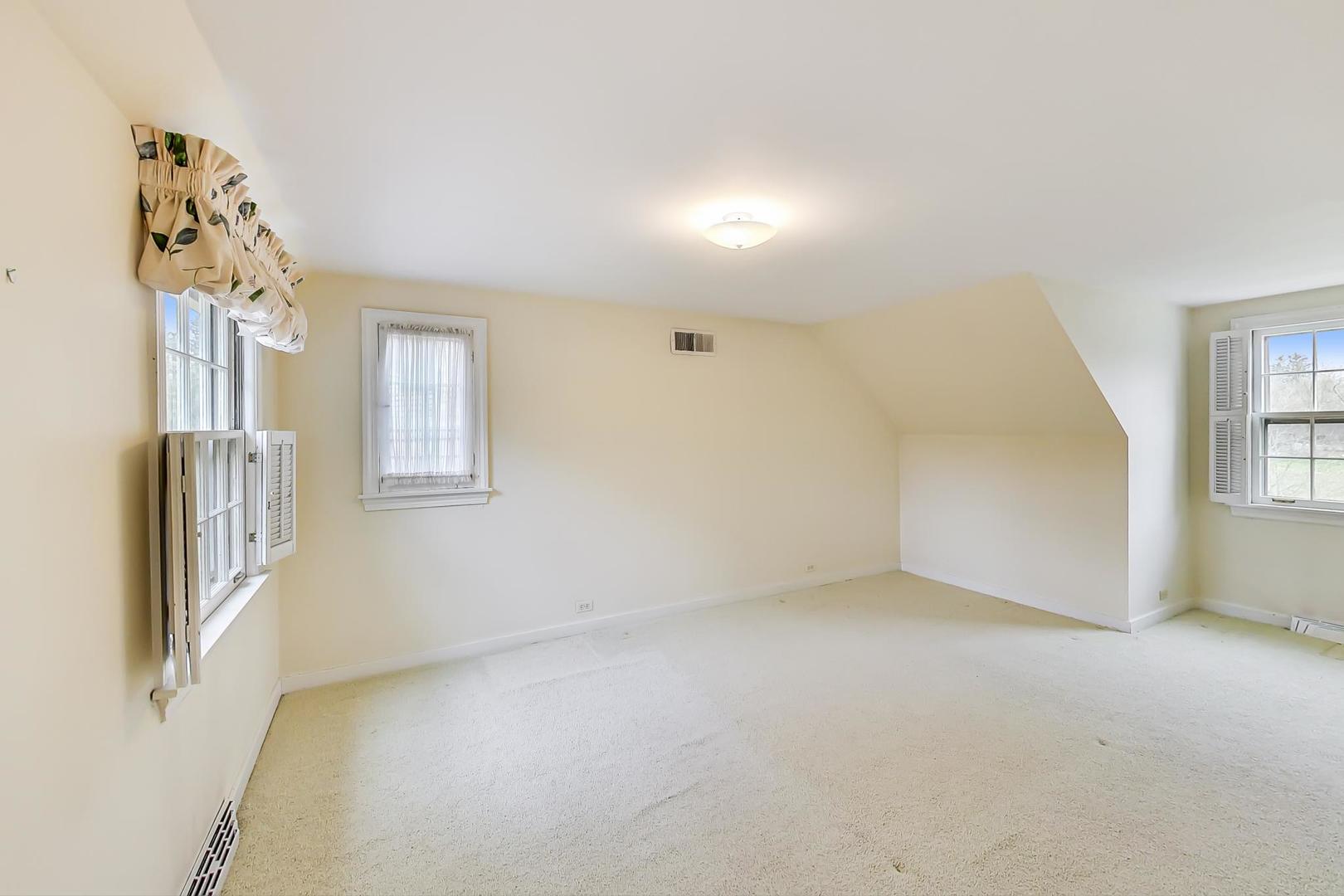1545 Withorn Lane Inverness, IL 60067 - Photo 41 of 61 Gallery Image 41